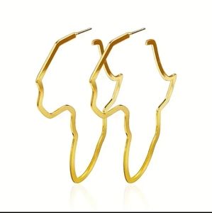 Gold earring